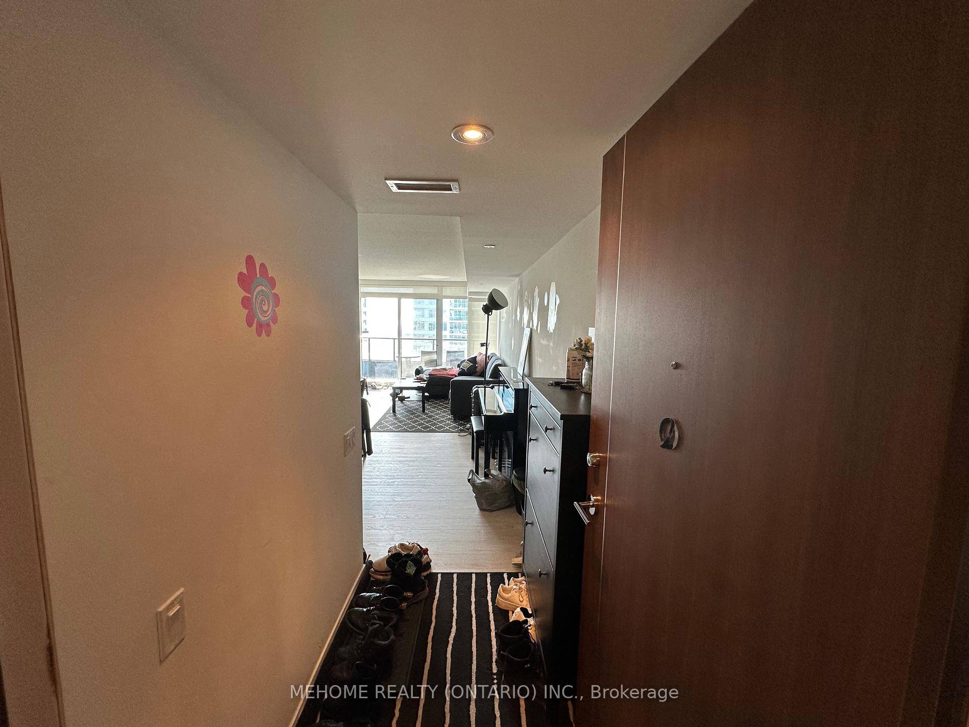 Bright amp ; Spacious 3 Bedroom Corner Unit With Floor To Ceiling Windows All Over Plus Balcony.