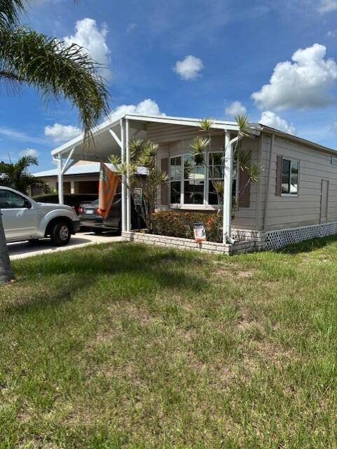 Spacious Furnished 2 Bed, 2 Bath Low Lot Rent !