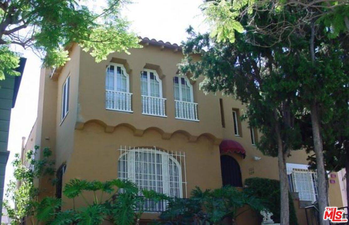 924  S Curson Ave 6BR Hancock Park La