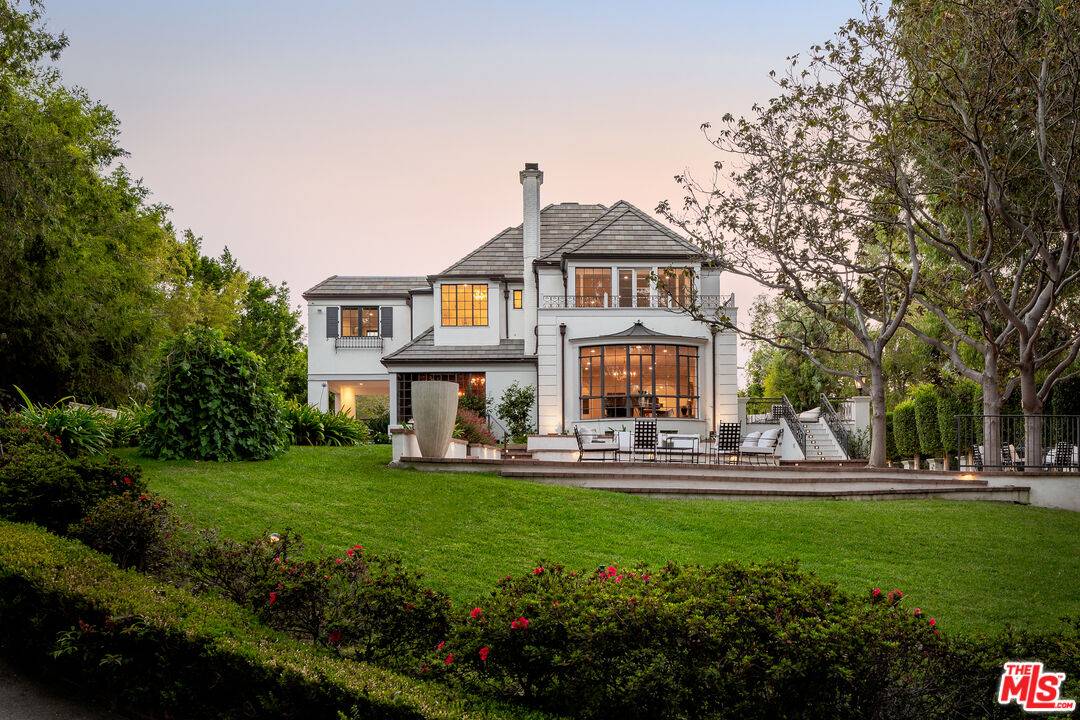 10350 W Sunset Blvd 7.0 Bel Air LA