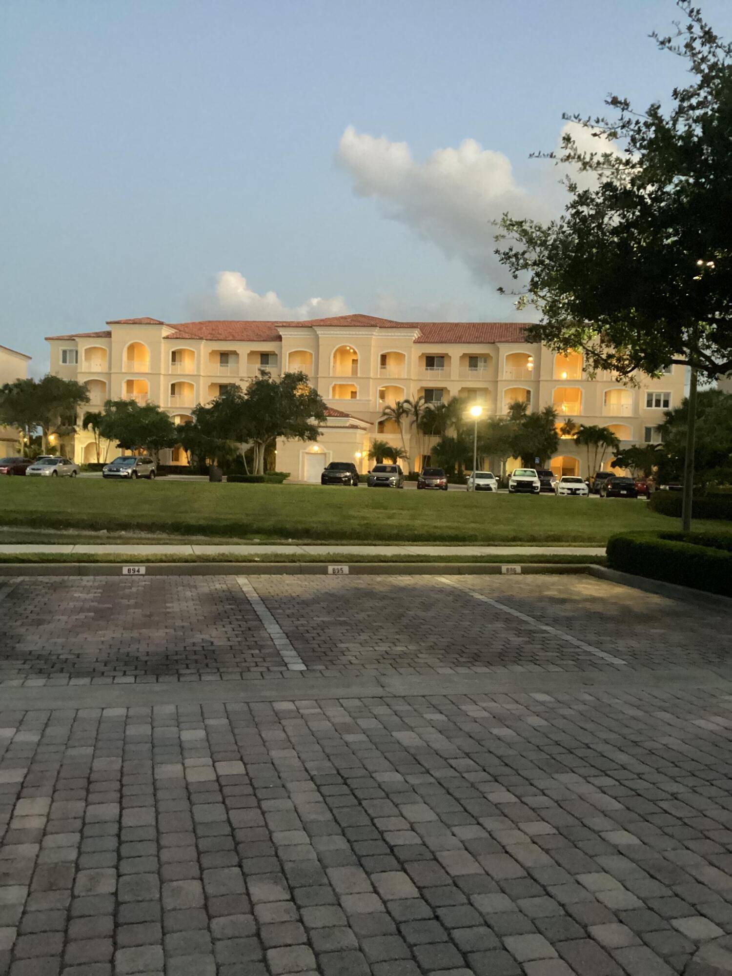 Discover this stunning waterfront condo at 17 Harbour Isle Dr W in Fort Pierce, FL.
