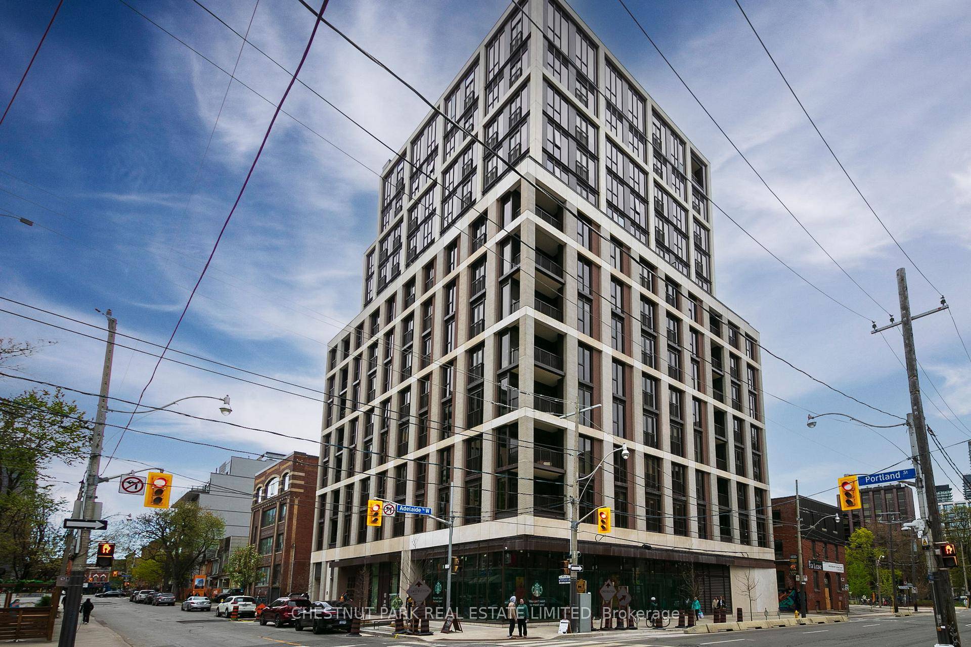 Fabulous 2 Bedroom, 2 Bathroom Luxury Suite With One Of The Best Split Plan Layouts In The Building.