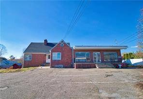 Free standing Commercial listing that is current available for immediate occupancy and has great potential for use a variety of different business'.