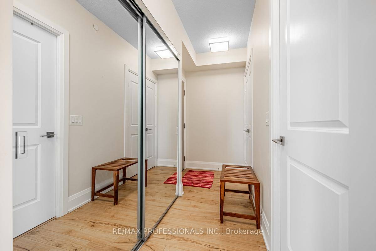 Corner Suite ! Rarely Offered amp ; Highly Coveted Bright Split Bedroom Plan, A Balcony amp ; A Terrace !
