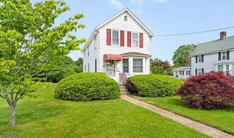 Such a lovely Colonial in the heart of historic Succasunna.