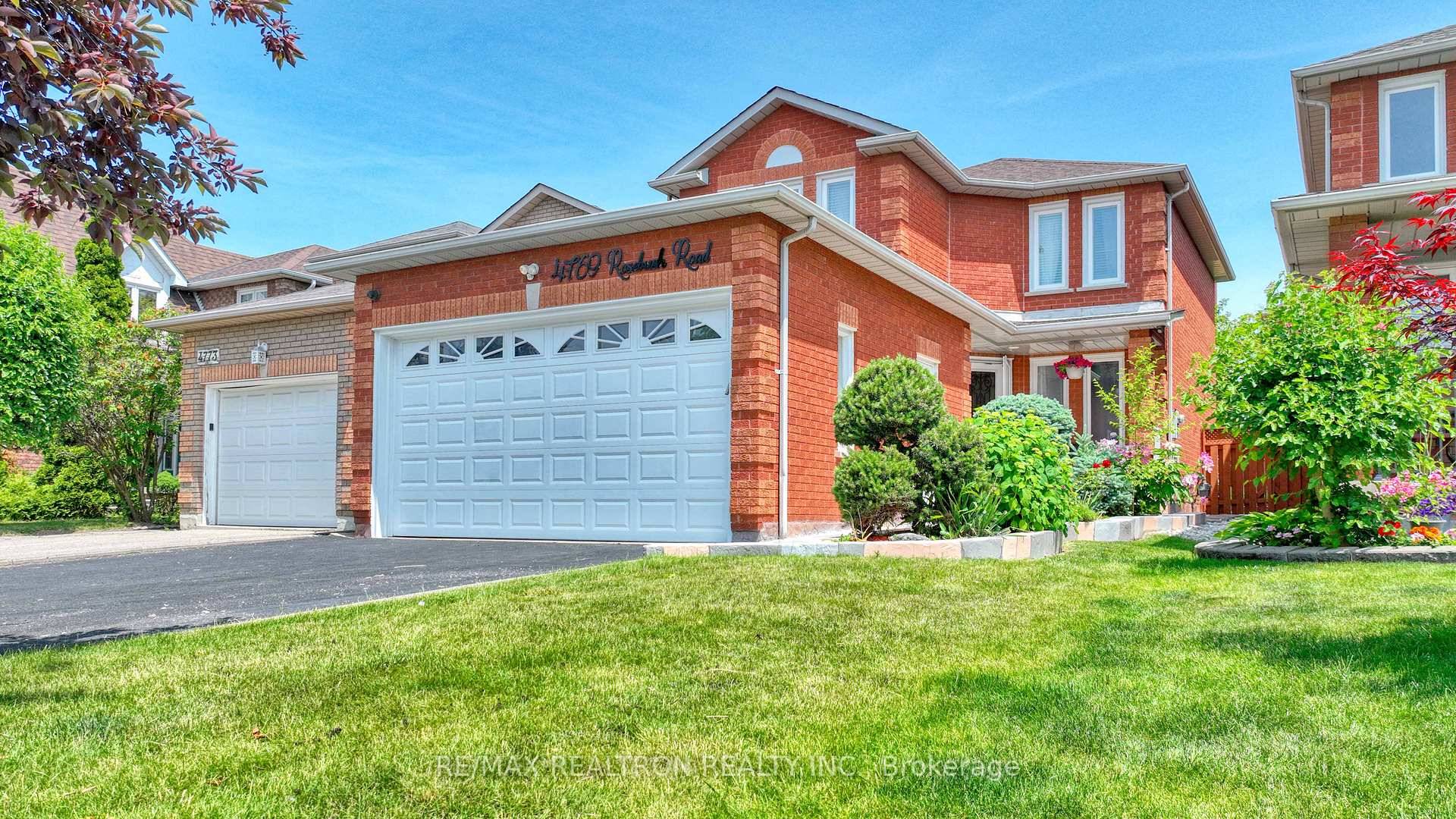 CHARMING 3 1 Br 4 Wr Home Nestled On A Quiet Street In The Highly Desired Erindale Community Prime Location Close To Top Rated Schools, Plazas, Malls, Parks, Transits, Hwys ...