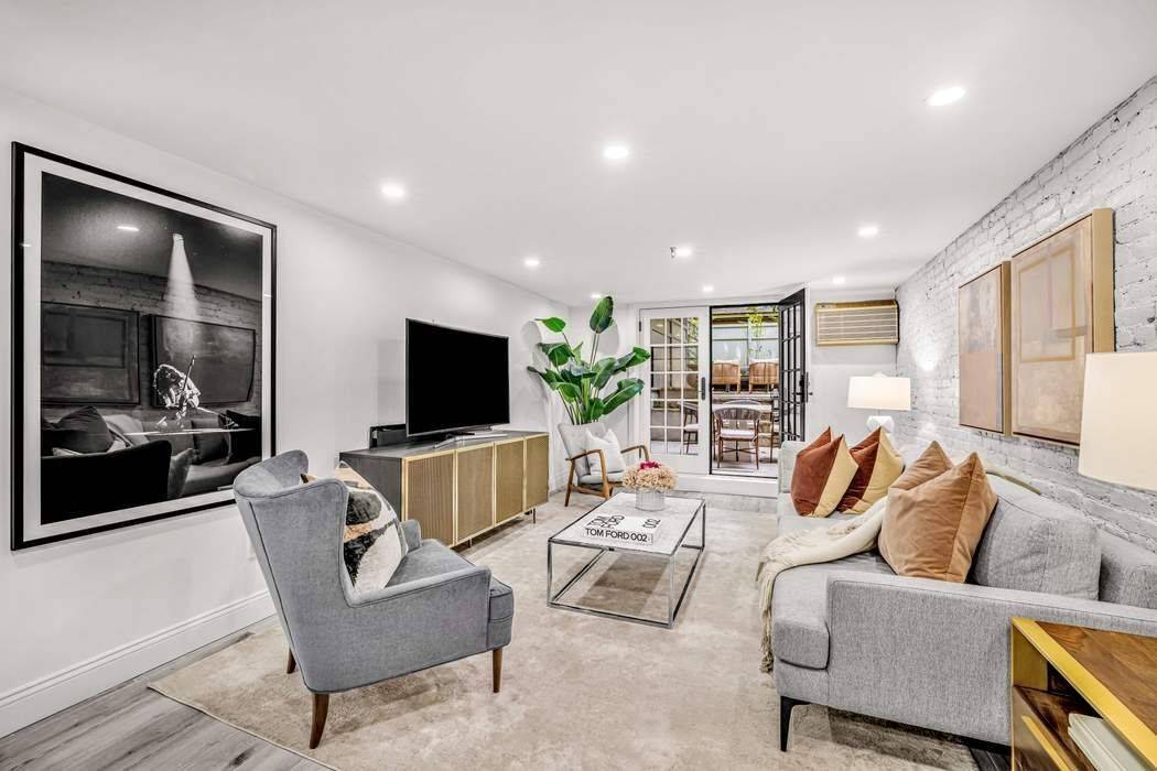 Located on one of West Chelsea's most beautiful streets, this lovely and newly renovated one bedroom duplex with home office and private garden offers peaceful sanctuary and is perfect for ...