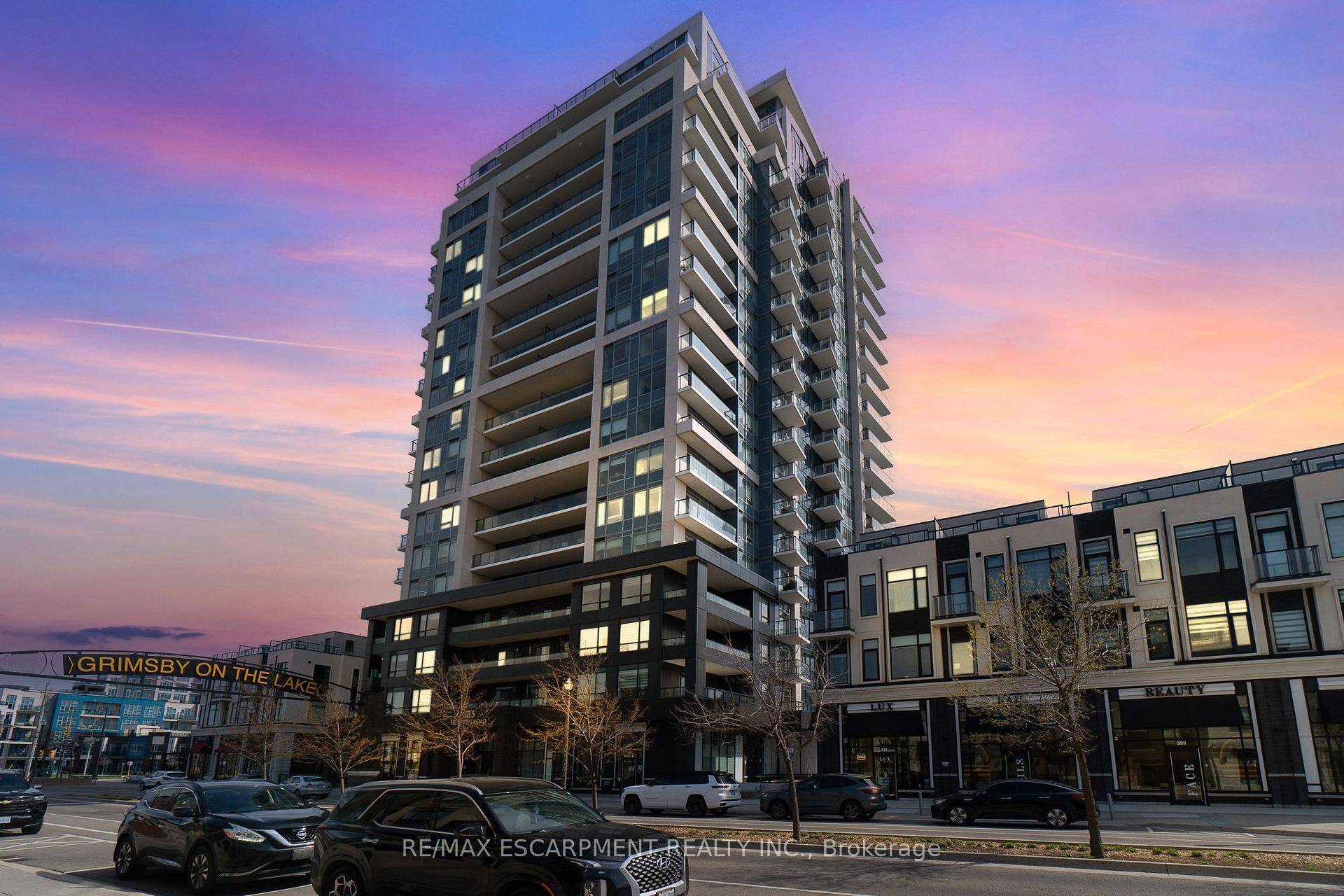 This Exclusive, Unique Corner Waterfront Penthouse is situated high on the 19th floor surrounded by breathtaking views of Lake Ontario and the Escarpment.