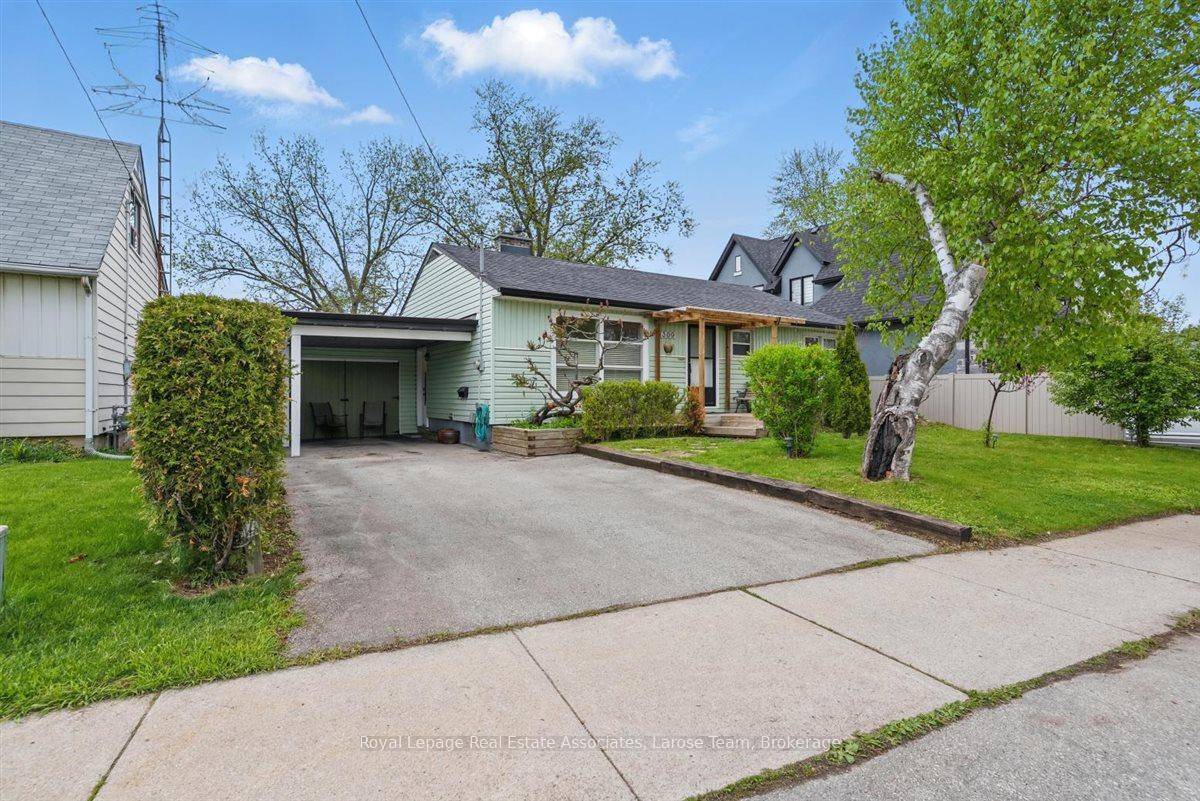 Welcome to 309 Felan Avenue, a rarely offered and incredibly charming 4 1 bedroom, 3 bathroom bungalow, on a breathtaking, mature treed 55 x 120 ft.