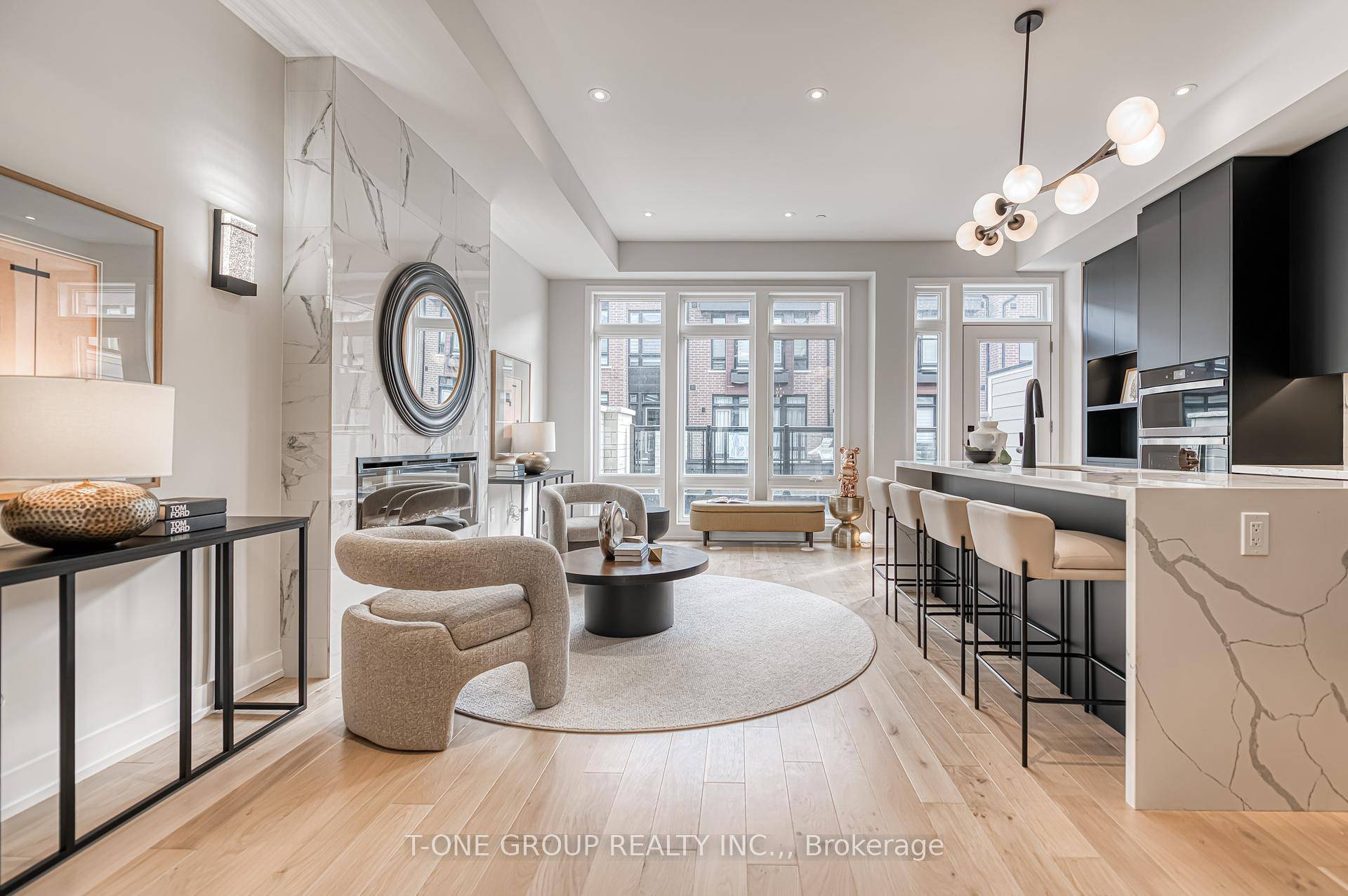 Welcome to this brand new townhouse.