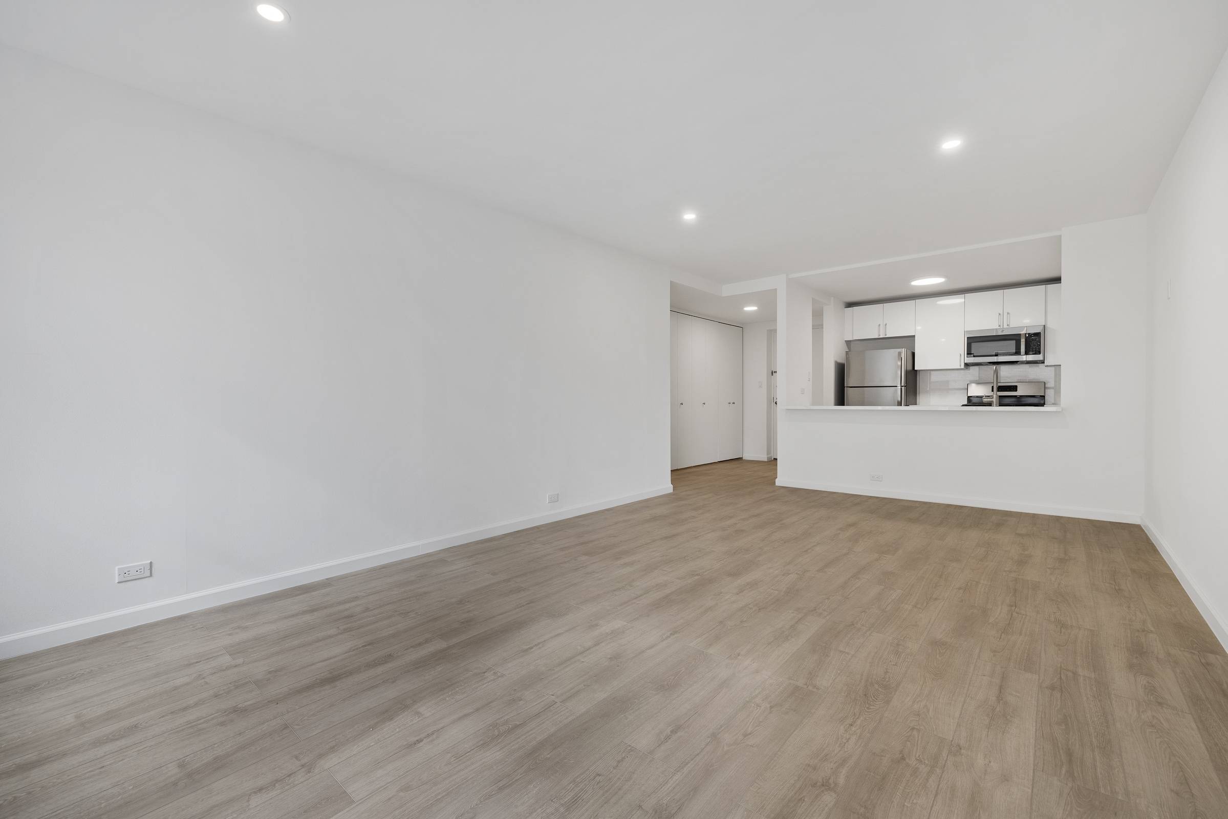 Newly renovated sun drenched 1 bedroom 1 bath unit.
