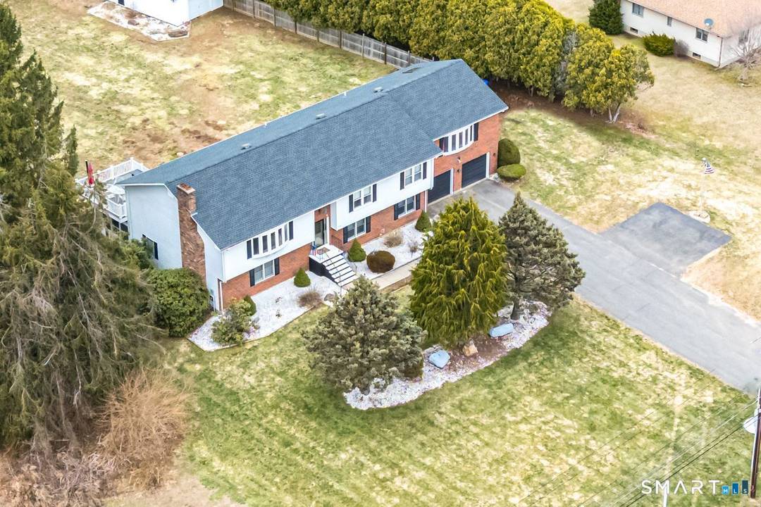 Experience the perfect blend of sophisticated design and everyday comfort in this stunning 5 bedroom, 3.