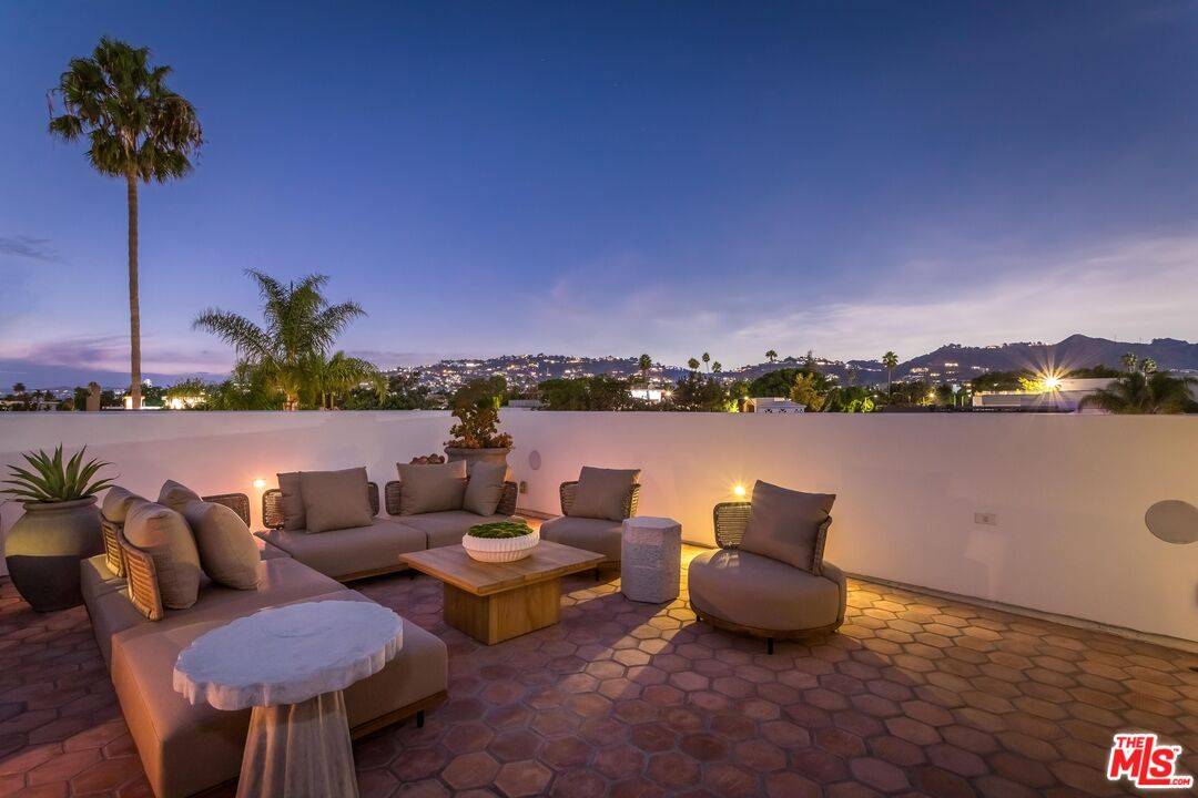 820  N Vista St 5BR Hollywood Hills East La