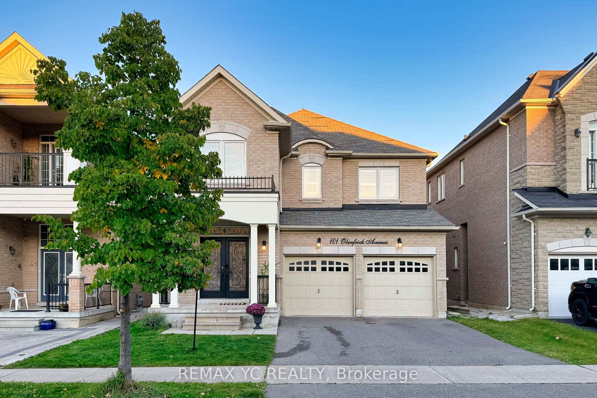Spectacular Detached Home In Popular Thornberry Woods !
