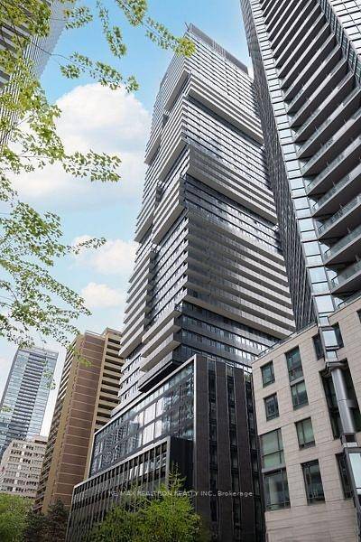 Indulge in luxury living at 55C Bloor Yorkville Residences, nestled in Toronto's esteemed Charles Street East.