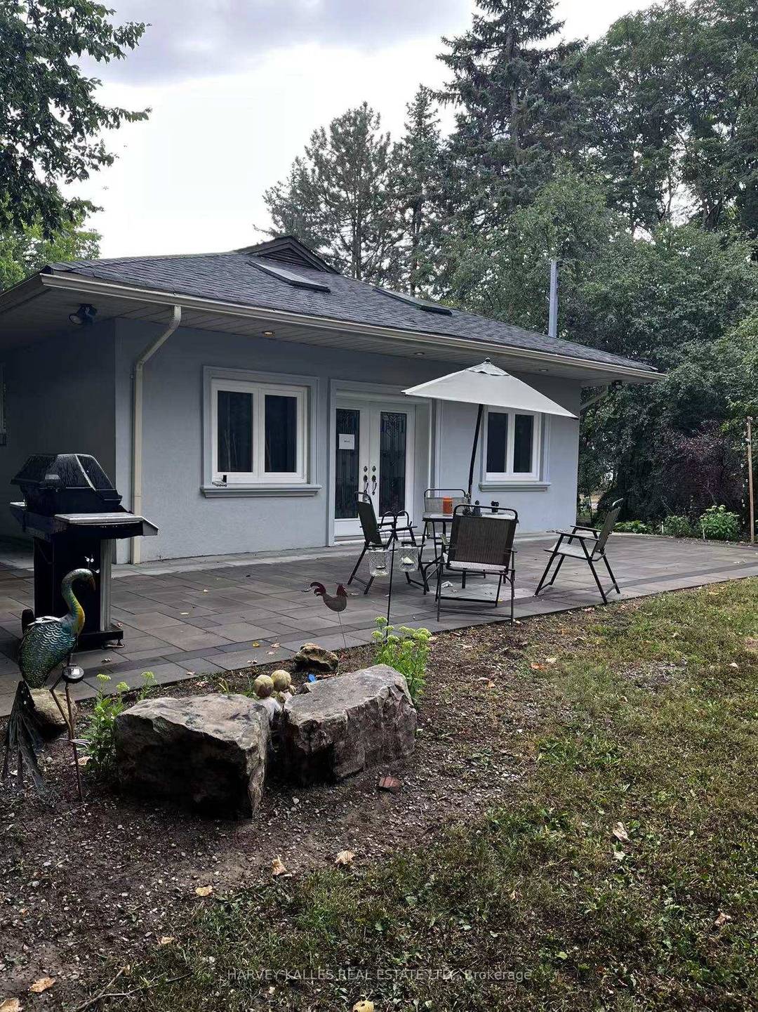 Renovated, 2 Bedrooms amp ; 1 Bathroom With Double Sink Suite In The High Demand Unionville Neighbourhood.