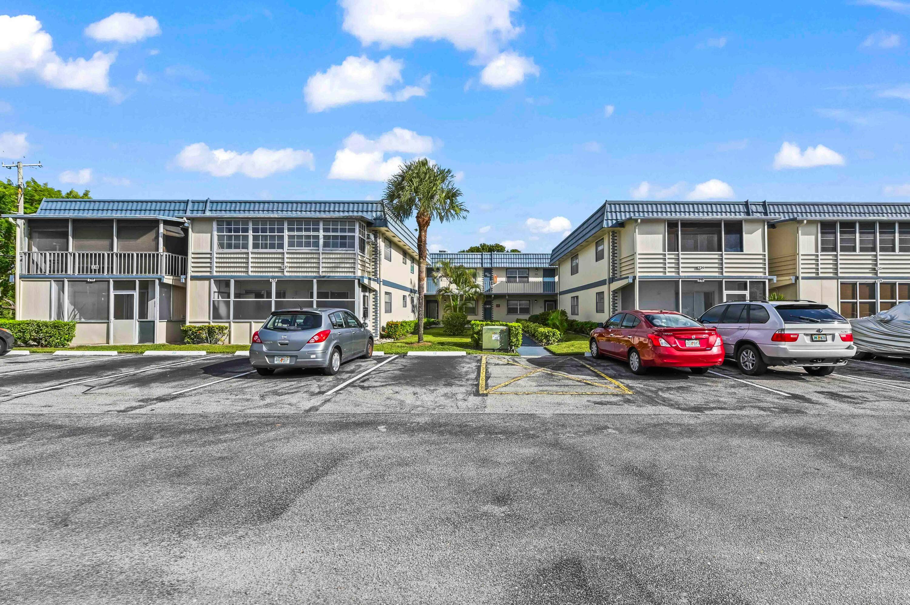 Immerse yourself in tranquil comfort at 213 Brittany E in the highly respected Kings Point 55 community in Delray Beach, FL.
