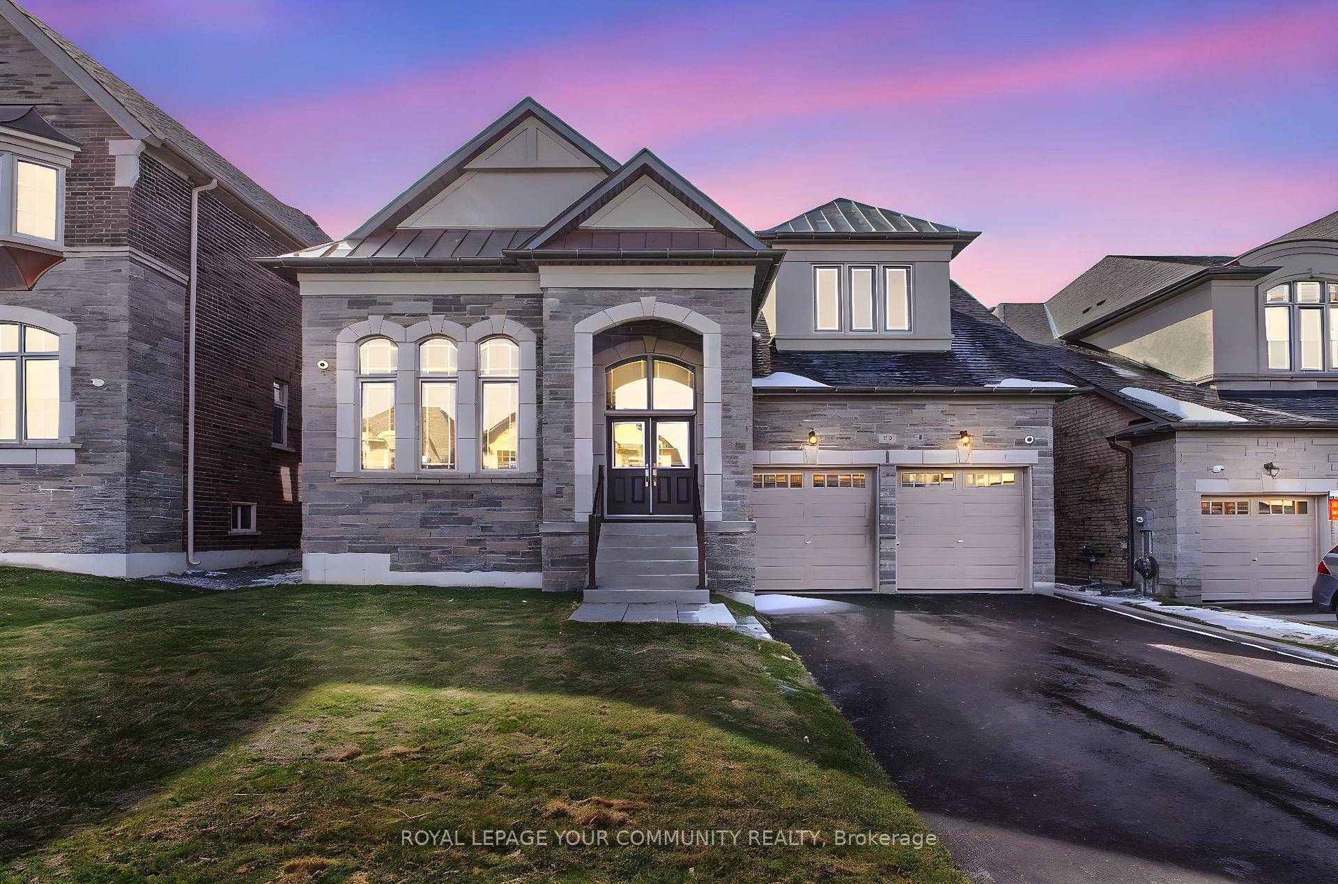 Introducing A Stunning, Brand New Country Wide Bungaloft Nestled In The Highly Sought After Bond Head Community.