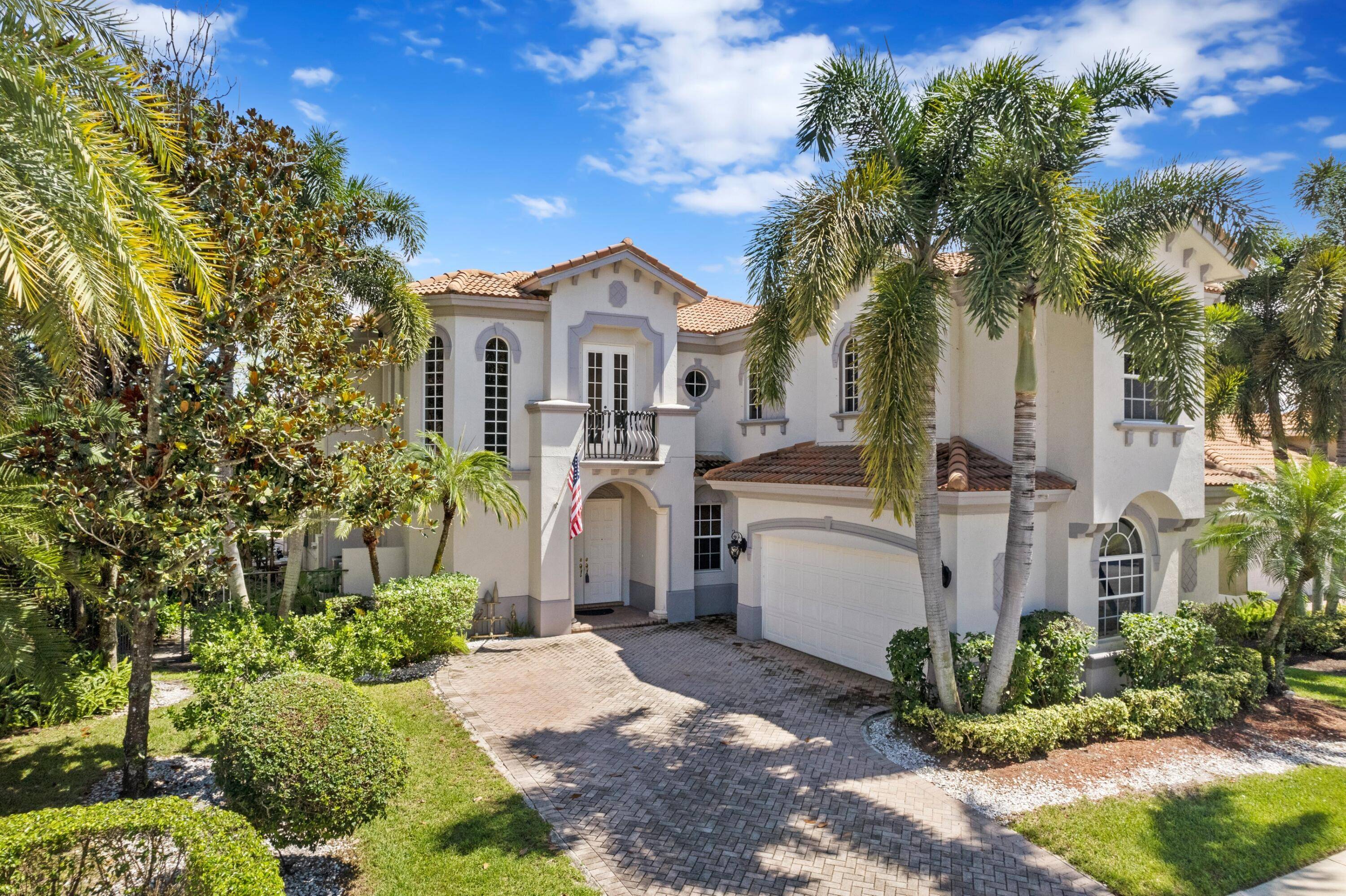 GORGEOUS WATERFRONT ESTATE PRESTIGIOUS MIZNER COUNTRY CLUB GOLF COURSE VIEWS 4TH HOLE Lake Views Fountain Private Cul de sac Grand Double Door Entry Open Floor Plan LED Recessed Lighting Tile ...