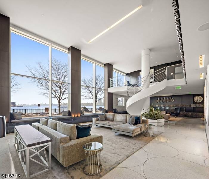 Rarely available 1, 979 sq.