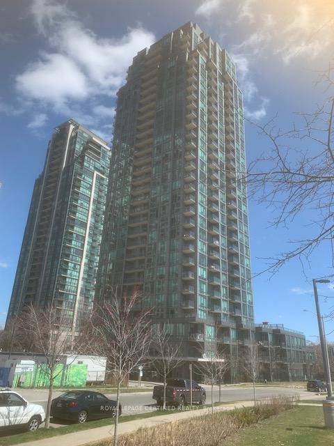 'THE ELLE' is one of the sought after condos, located in downtown Mississauga's Square One area, near all amenities, Square One Mall, Public Transit, Go Bus, Sheridan College, Public Schools, ...