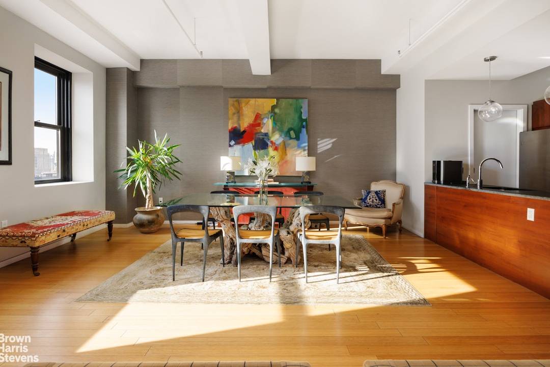 Residence 17C is a Sprawling Loft with nearly 1, 700 SqFt !