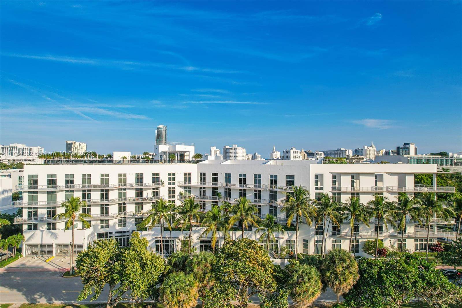 Beautifully remodeled oversized 2 bed, 2.