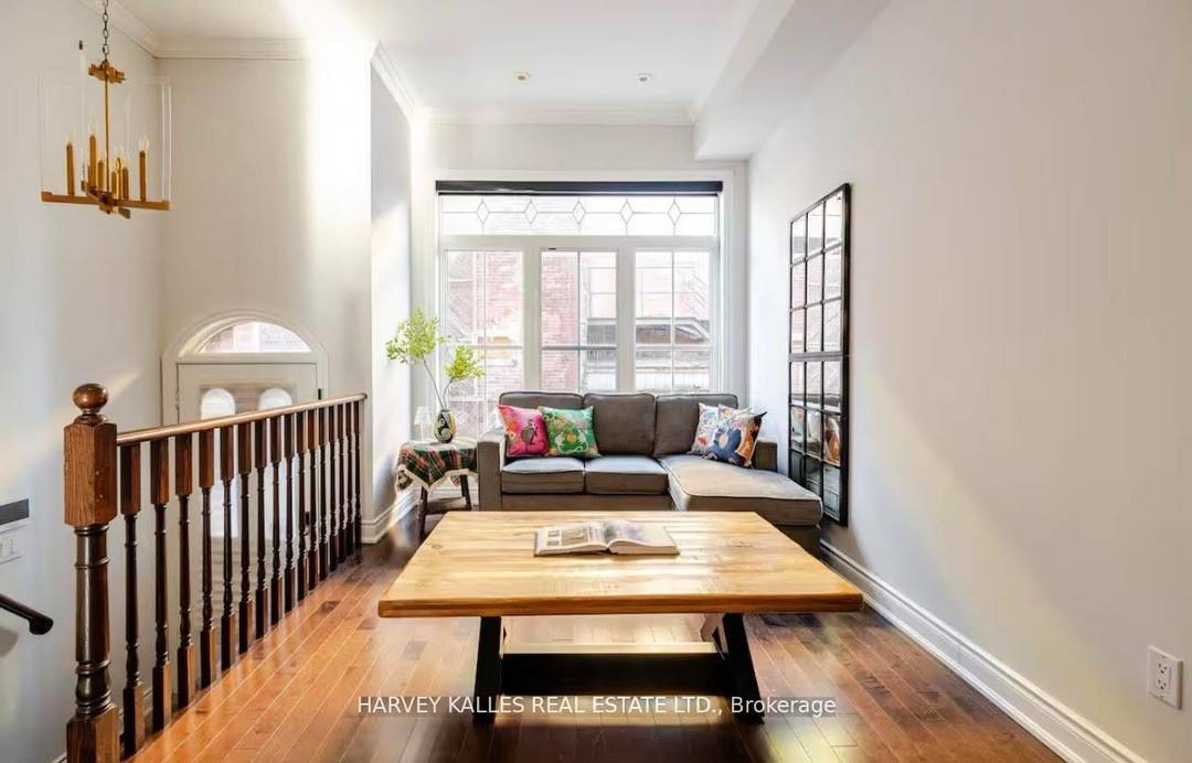 Beautifully maintained and super spacious 3 bedroom, 3 washroom townhouse located in the heart of Cabbagetown.
