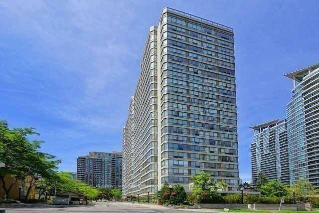 This bright 1 bedroom suite, features a primary with 4pc ensuite amp ; generouly sized walk in closet.