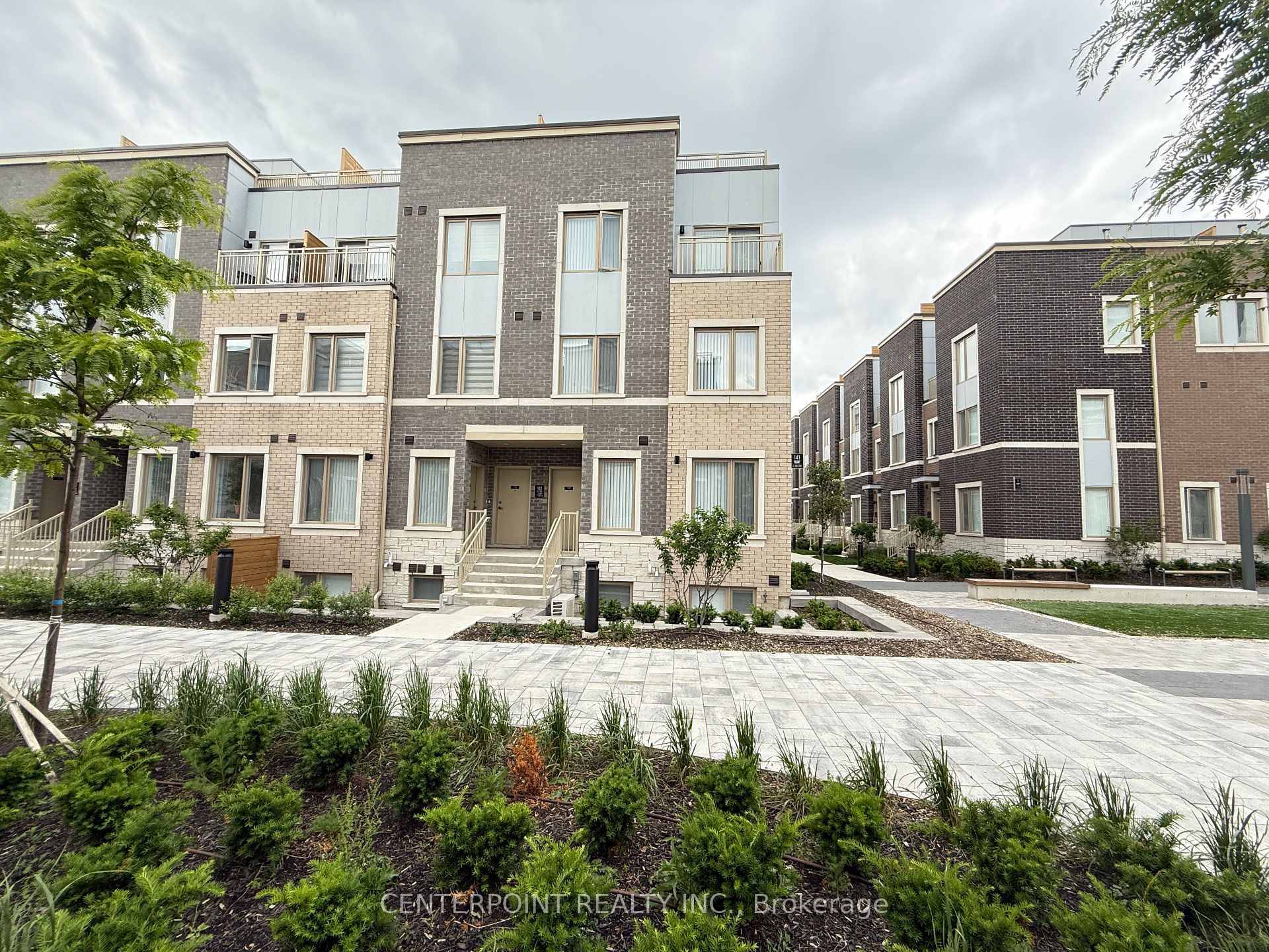Fully furnished Luxurious 3 Bed Townhouse in Vaughan's Hottest Neighbourhood.