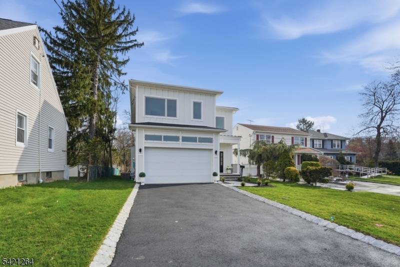 Brand New Construction ! Experience luxury living in this exceptional 4, 500 SF 6 bedroom, 5.