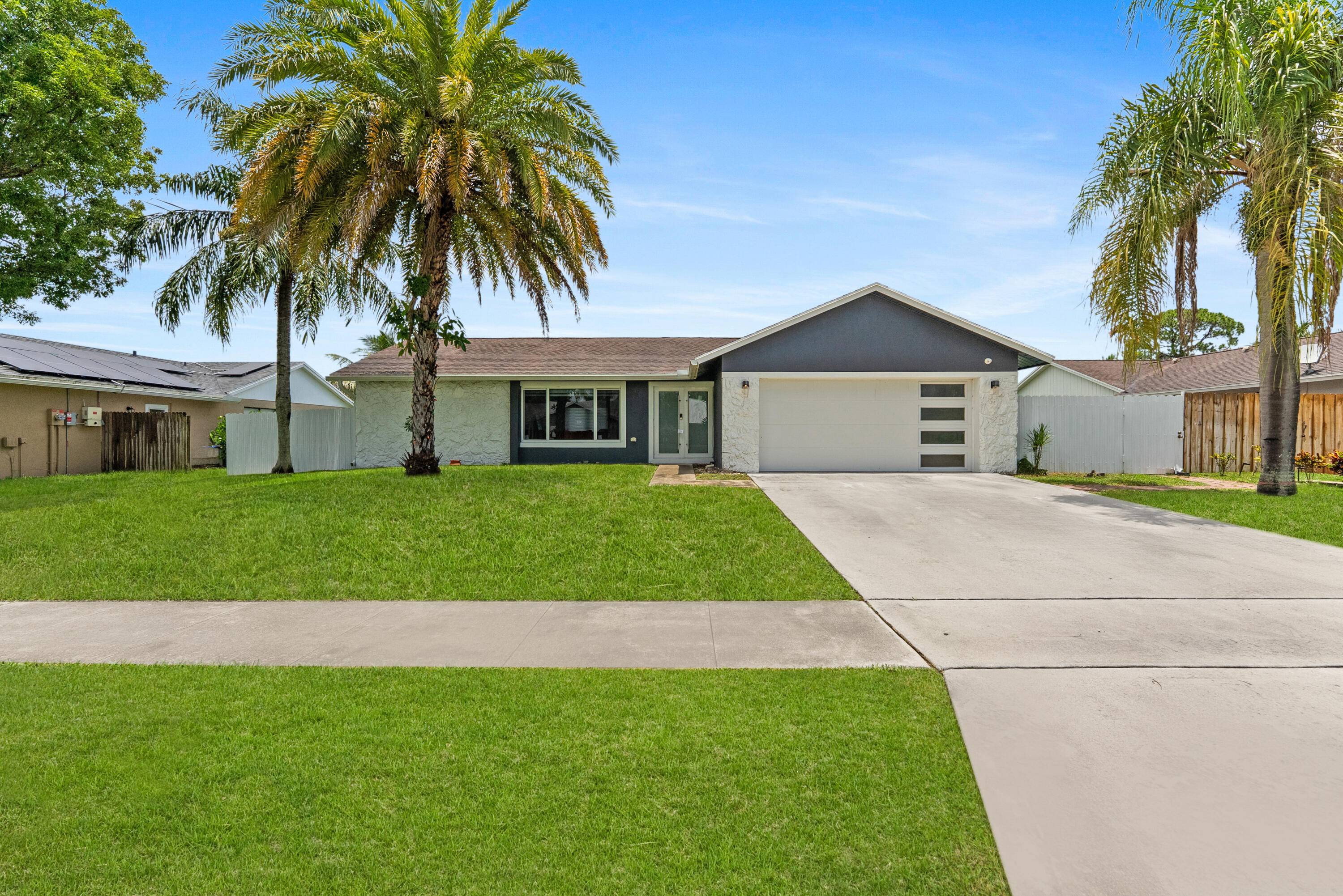 Modern 3BR 2BA Pool Home Fully RenovatedStylish and spacious home with private pool, updated throughout in 2022.