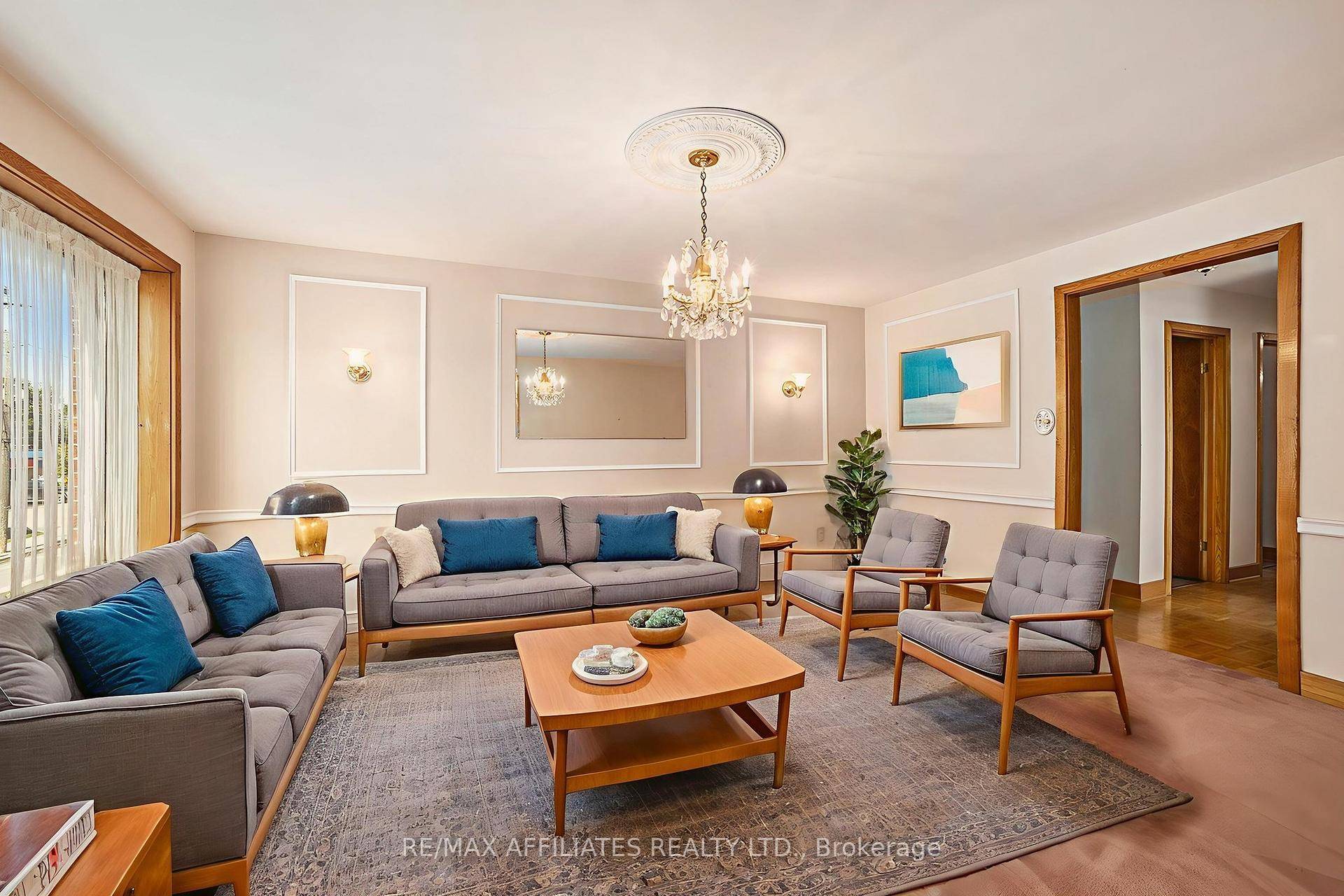 Live the life of luxury in this massive apartment located in the centre of Perth on Wilson Street W.