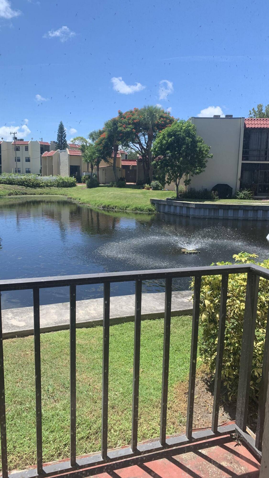 1 1 Condo, located in a desirable gated community, close to schools, shopping, hospital, college, and local beaches.