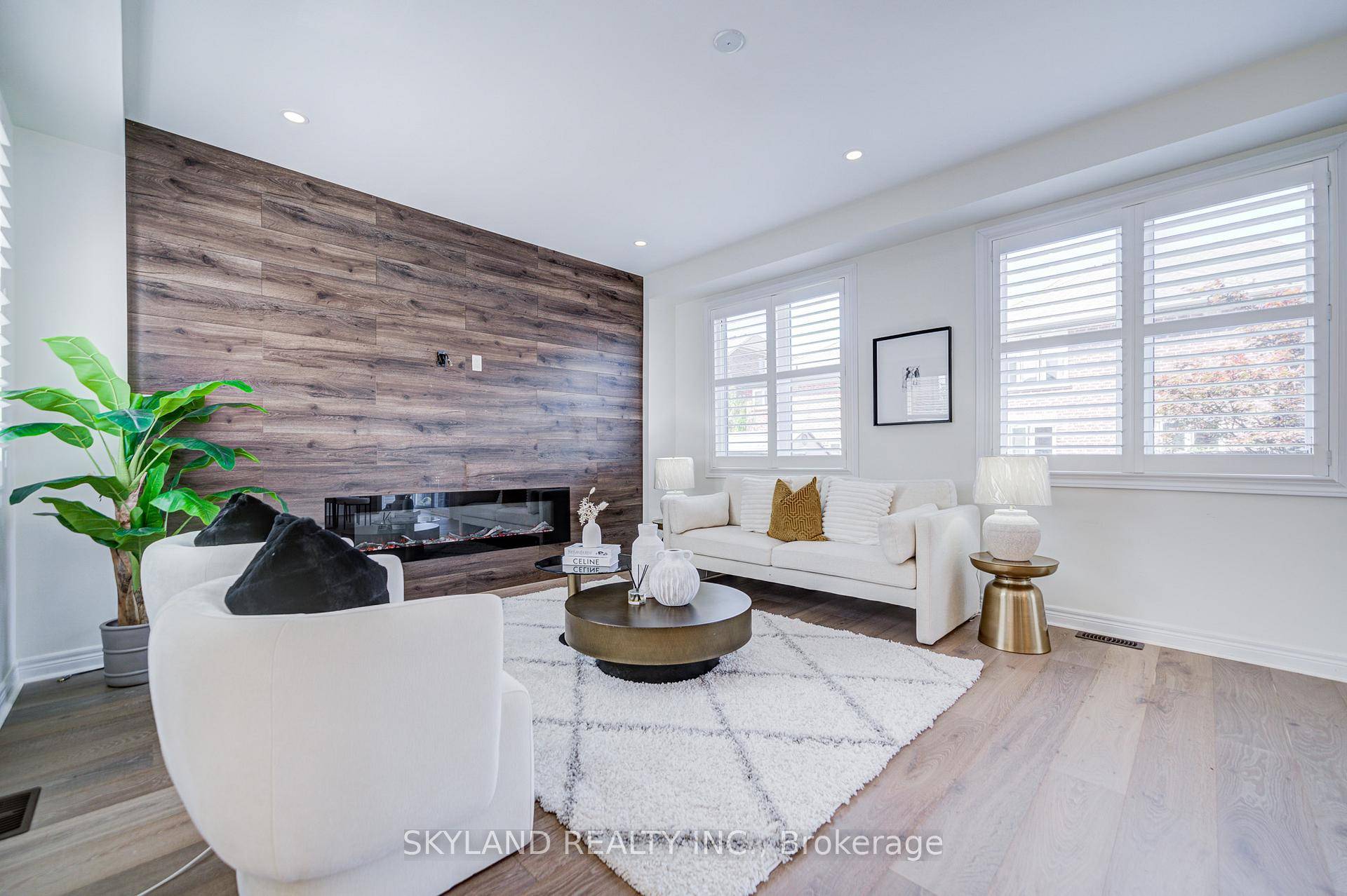 Most Desirable Location Victoria Manor.