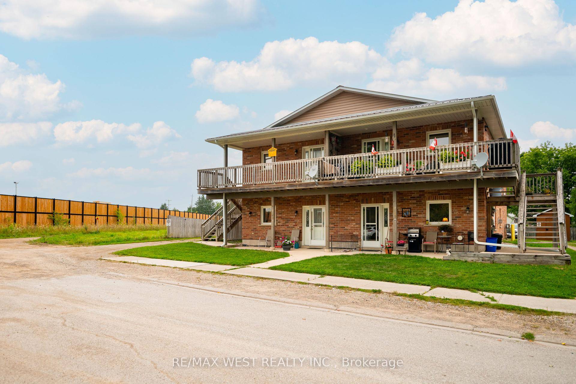 Stunning Fourplex Opportunity !
