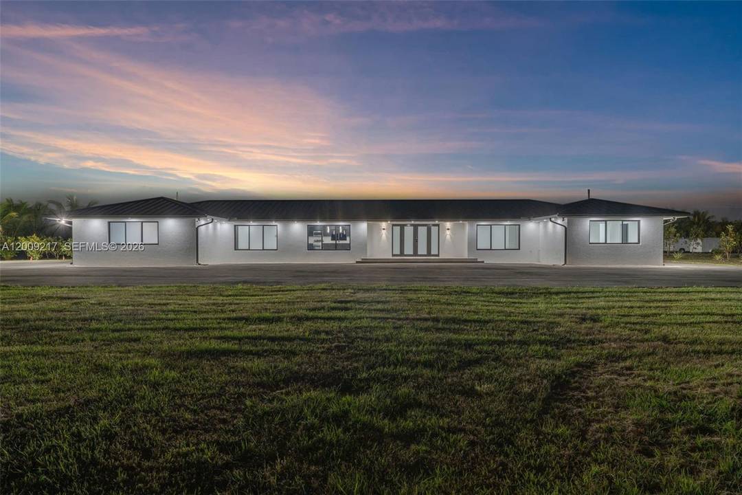 Welcome to Homestead with the Gomez Group !