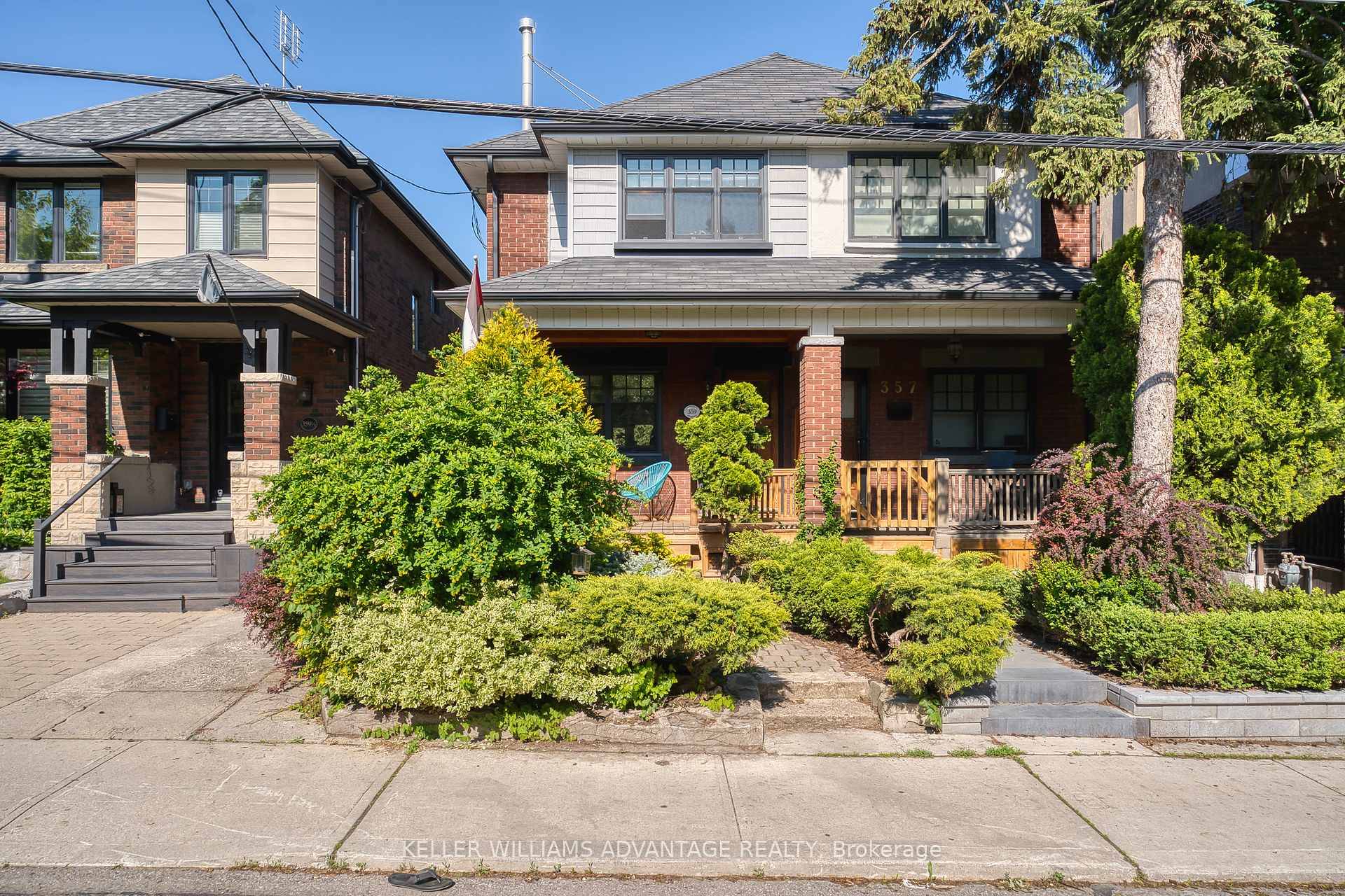 Step Into This Beautifully Renovated Cabbagetown Craftsman Style Semi Detached Home.