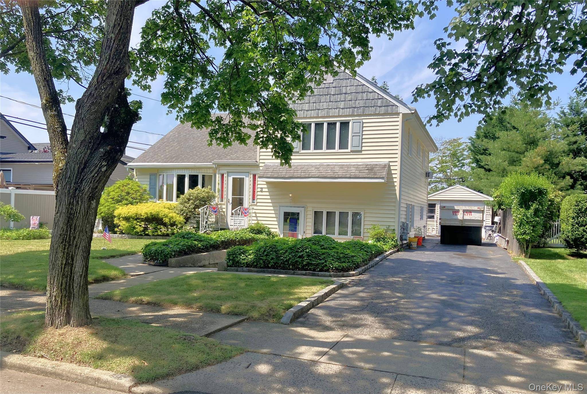 REDUCED ! ! HURRY ! ! BEST BUY FOR A POSSIBLE M D IN MASSAPEQUA !