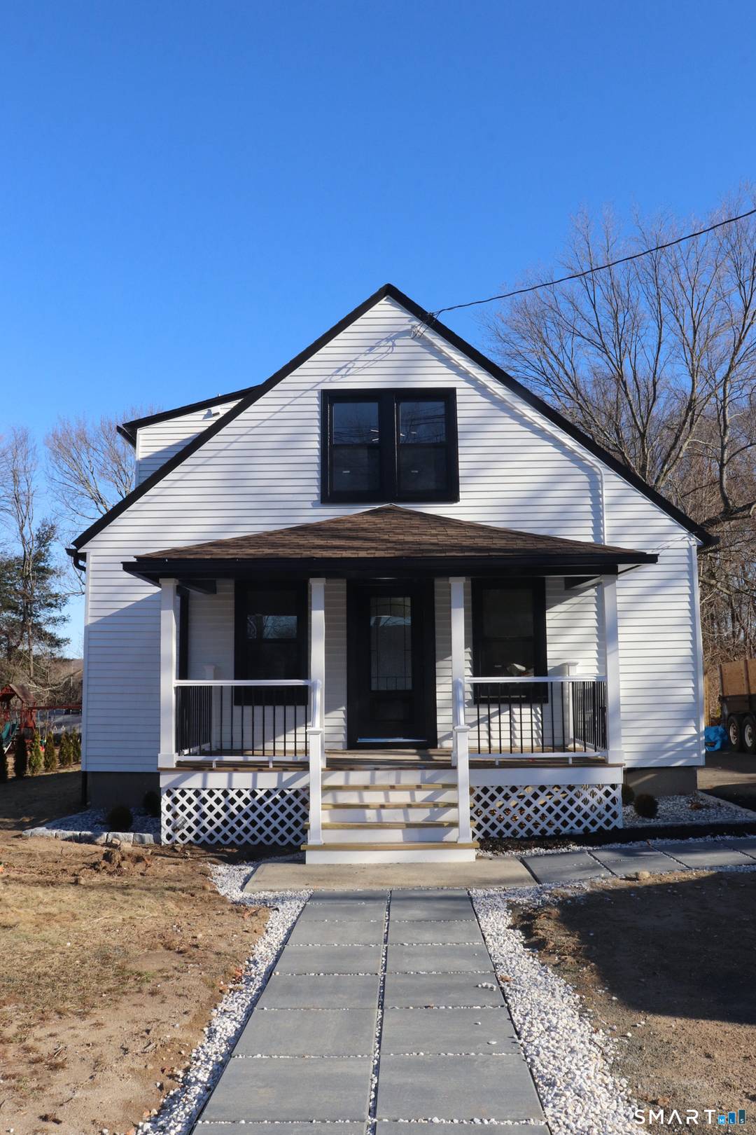 Fully Renovated and ready for YOU to move in !