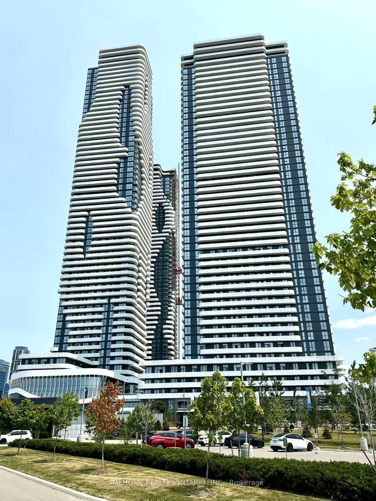 Welcome to this brand new modern one bedroom condo in prime Vaughan location, offering a pristine and contemporary lifestyle.