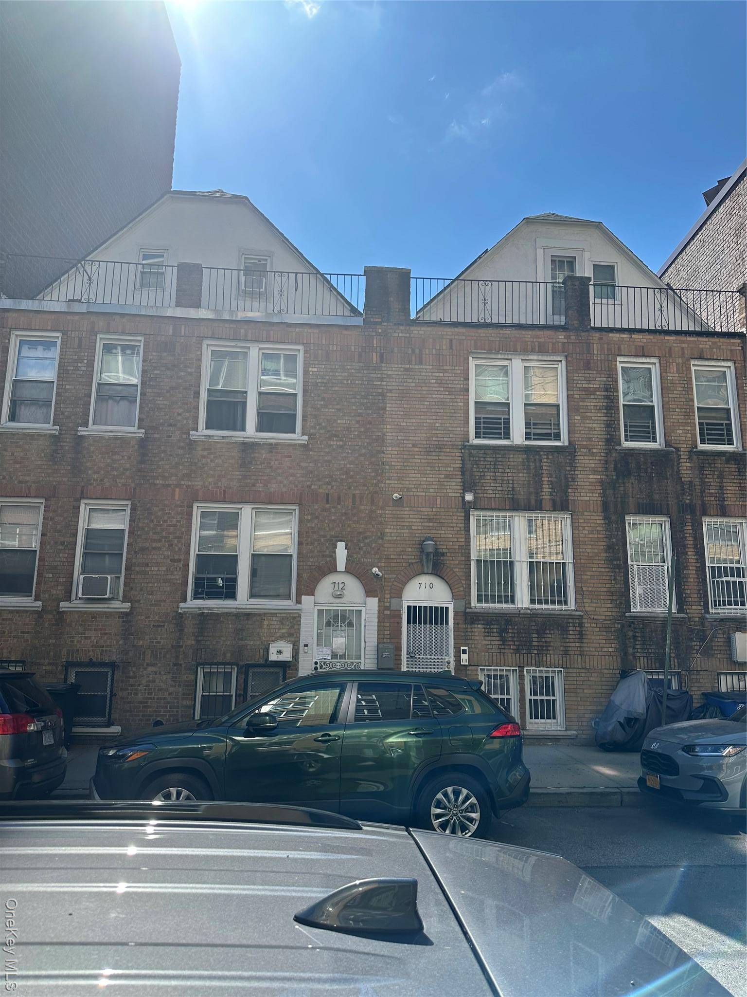 Beautiful 2 family home in the Gun hill area of the Bronx looking for a new owner are a builder that is creative and can continue enhance the development in ...