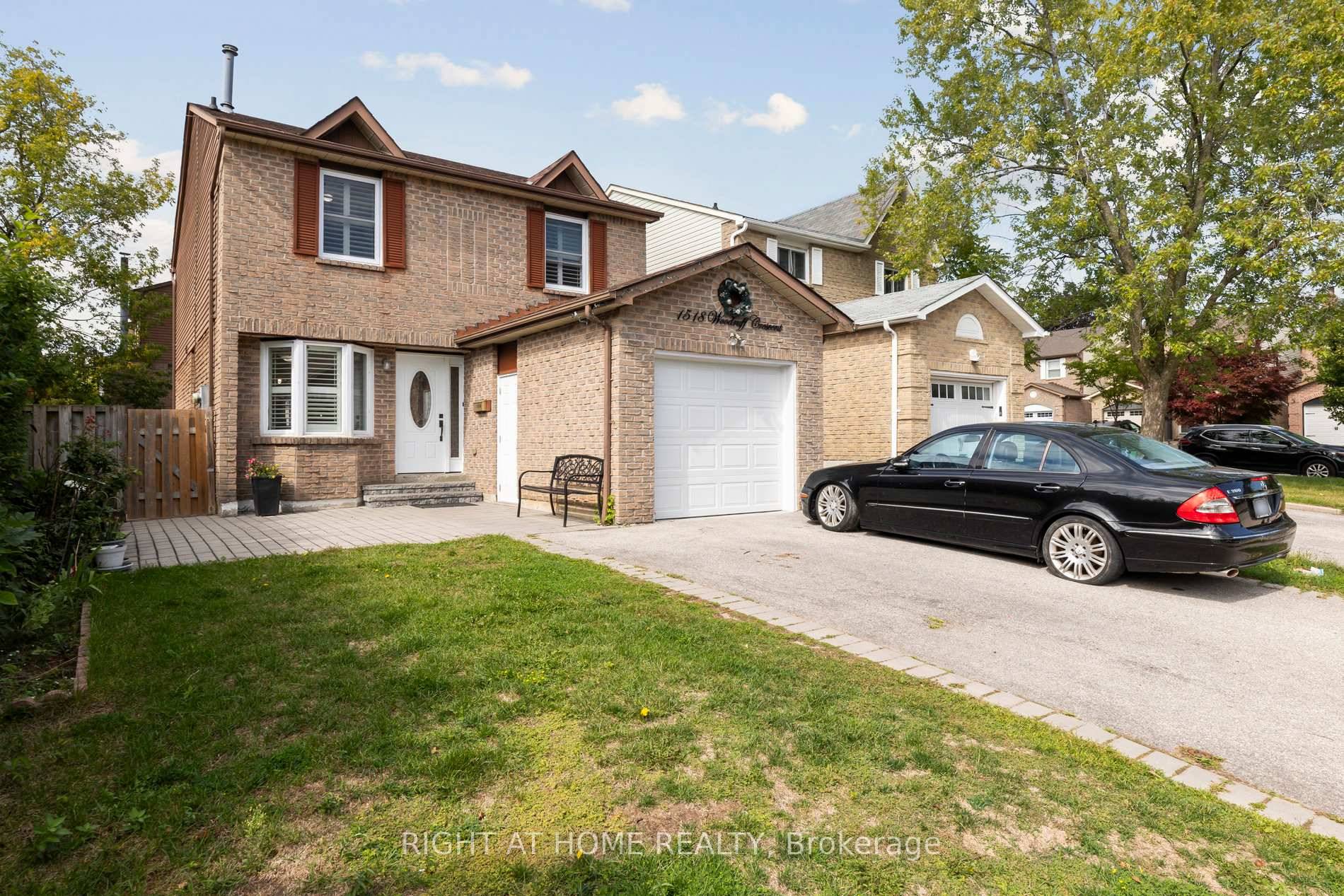 Welcome to this beautifully updated walk out detached home in Pickering's highly sought after Amberlea neighborhood.