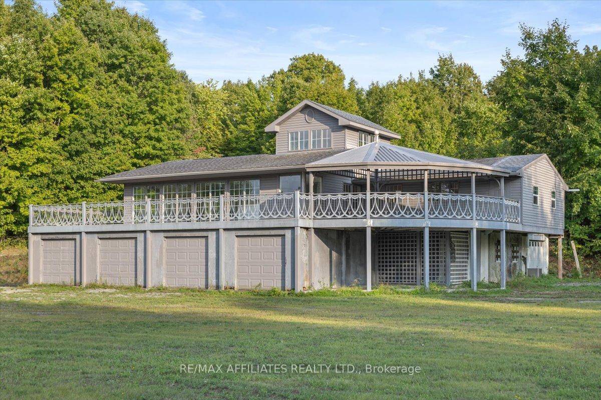 Create your own piece of paradise on Big Rideau Lake.
