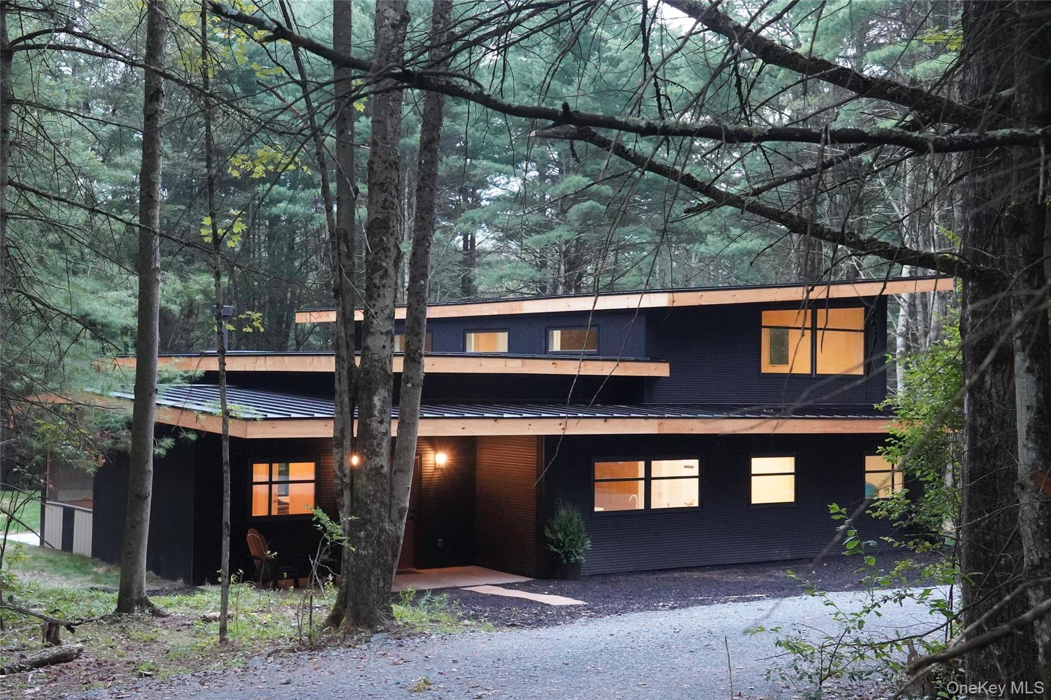 Alive with style and attitude, The Smithwood House redefines modern retreat living.