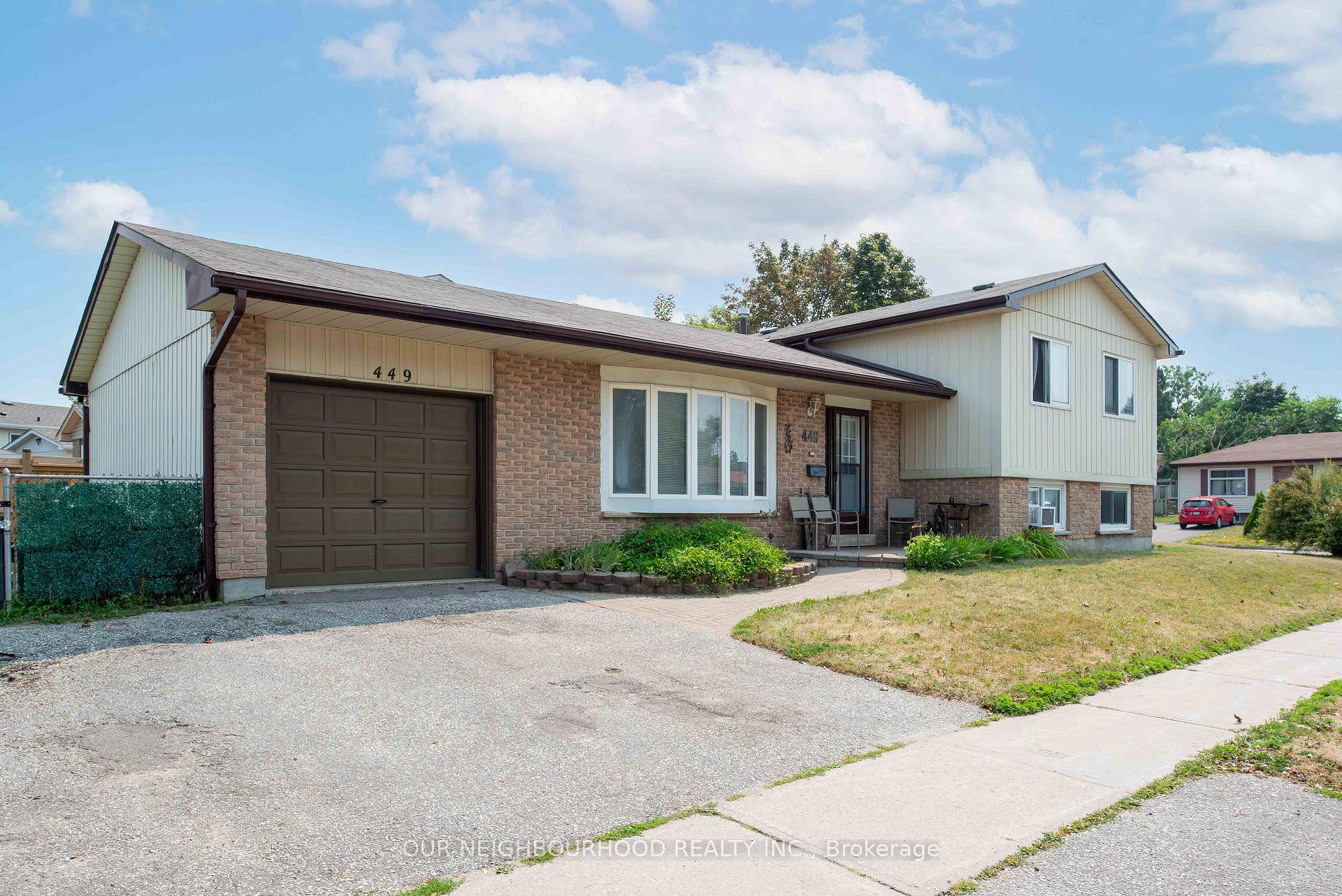 Great opportunity to own a 4 level detached side split bungalow in sought after Letitia Heights neighborhood.