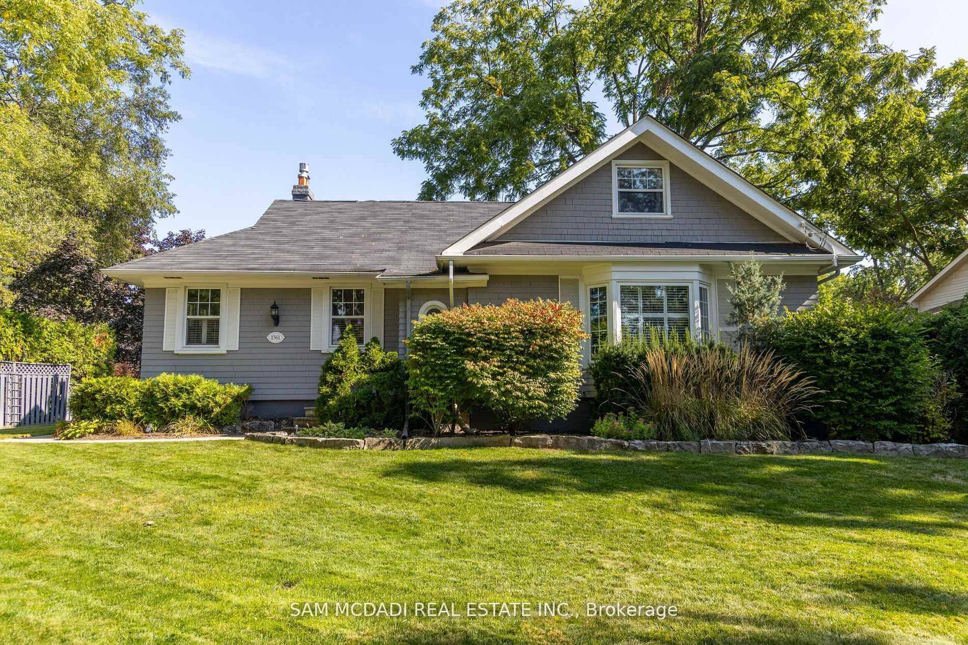 Welcome Home To This Warm Family Home Nestled In The Prime Location Of Lorne Park Of Mississauga.