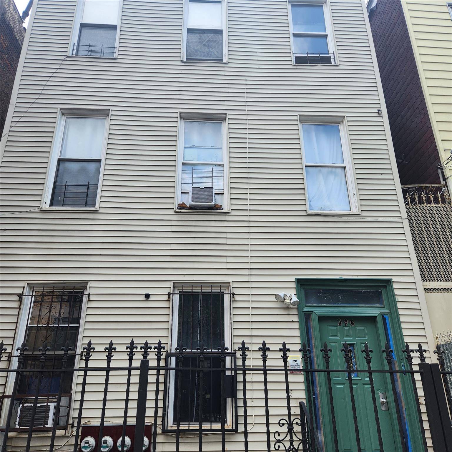 This is a rare opportunity to rent a beautifully renovated 4 bedroom apartment nestled on the top floor of a classic walk up building.