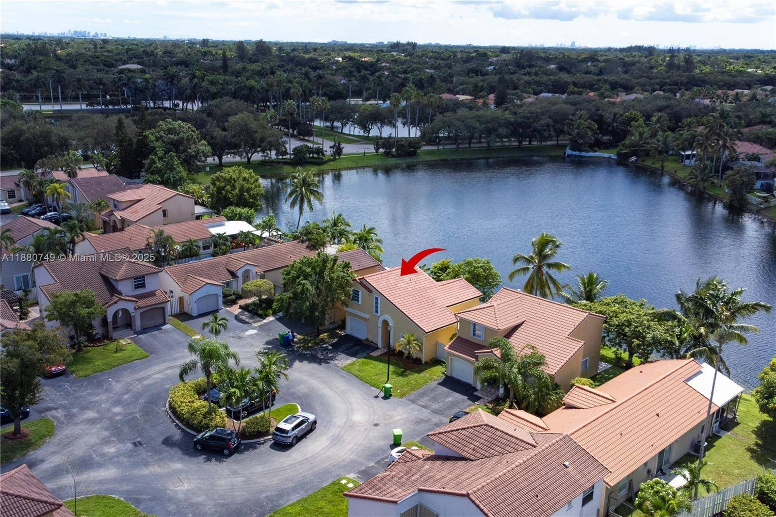 Welcome to your dream home in the Residences at Sawgrass Mills !