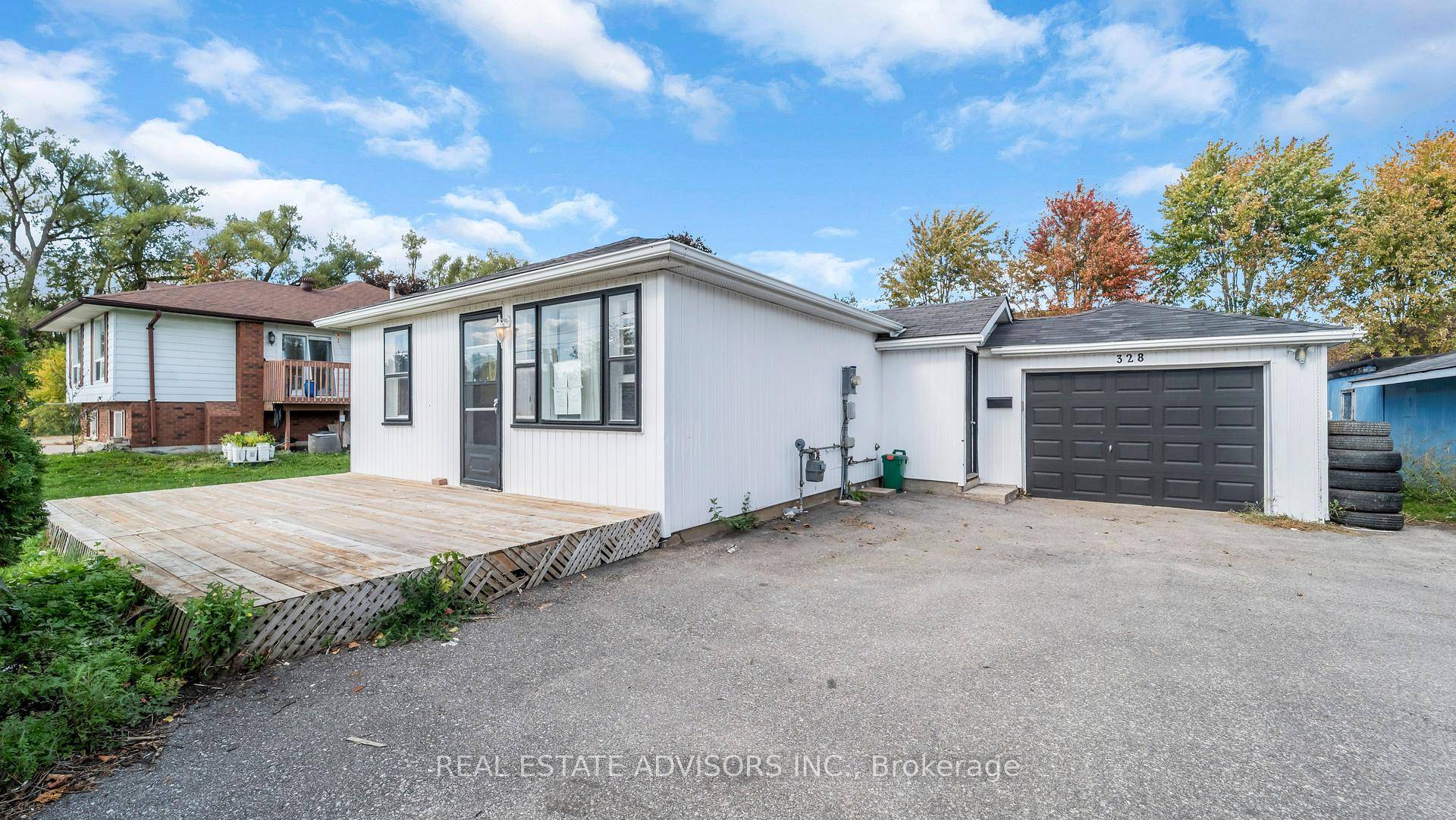 Affordable Detached Bungalow on Oversized Lot Under 500K !